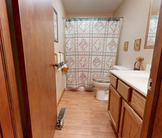 2202 Lakewood Dr, Mansfield, OH 44905