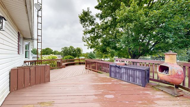 2202 Lakewood Dr, Mansfield, OH 44905