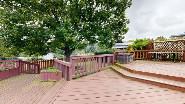 2202 Lakewood Dr, Mansfield, OH 44905