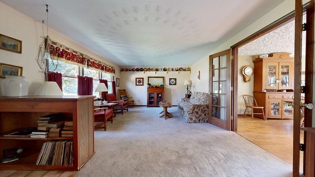 2202 Lakewood Dr, Mansfield, OH 44905