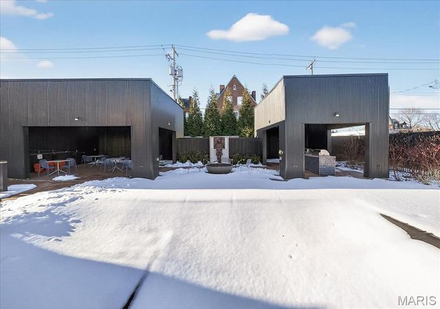 3842 Olive Street 2, St Louis, MO 63108