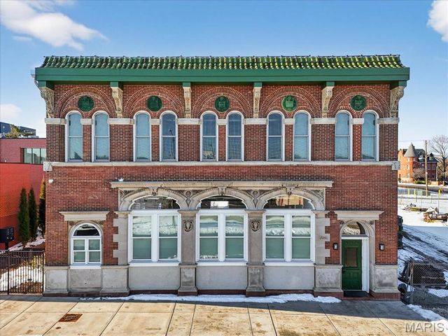 3842 Olive Street 2, St Louis, MO 63108