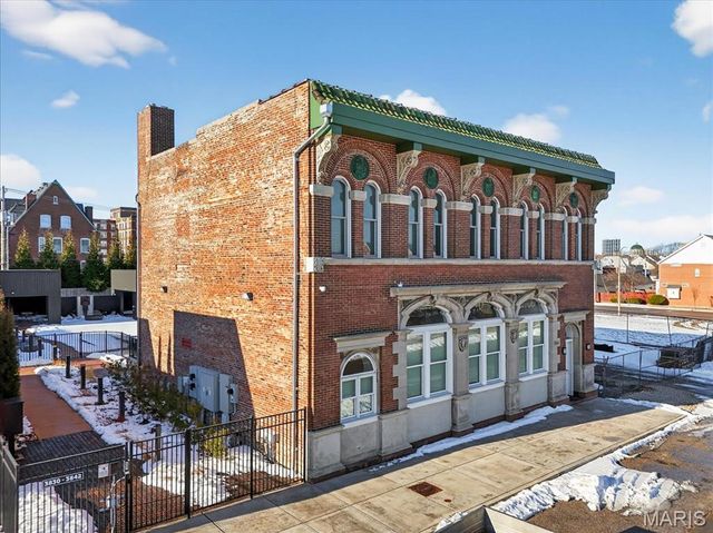 3842 Olive Street 2, St Louis, MO 63108