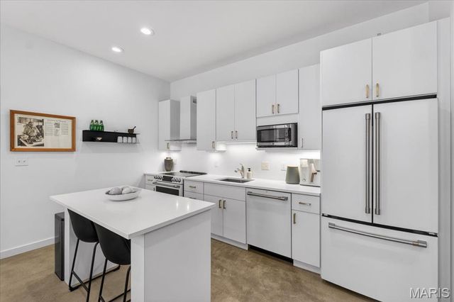 3842 Olive Street 2, St Louis, MO 63108