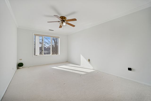 6400 N Cicero Avenue 315, Lincolnwood, IL 60712