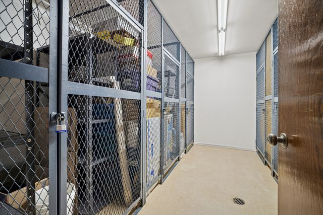 6400 N Cicero Avenue 315, Lincolnwood, IL 60712