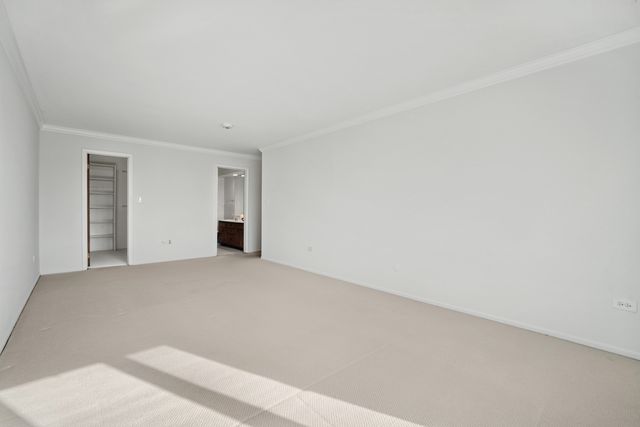 6400 N Cicero Avenue 315, Lincolnwood, IL 60712