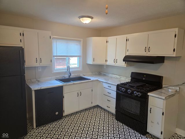 8517 E 42nd Street, Indianapolis, IN 46226