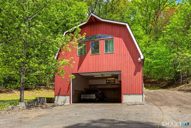 71 & 53 Hermitage Lane, North Haven, CT 06473