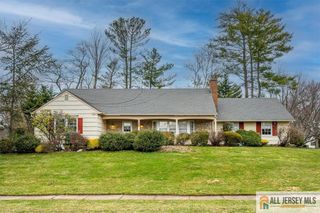 12 Lakeridge Drive, Old Bridge, NJ 07747