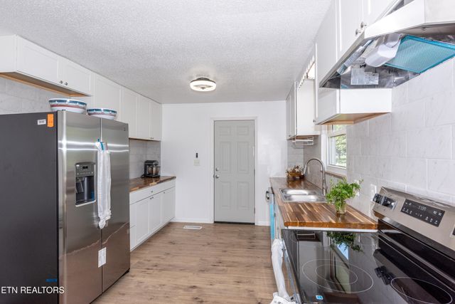 757 Lafollette Drive, Maryville, TN 37801