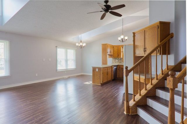 509 Meadow Run Drive SW, Rochester, MN 55902
