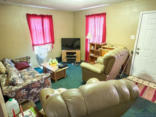 569 Whippoorwill Drive, Jefferson, TX 75657