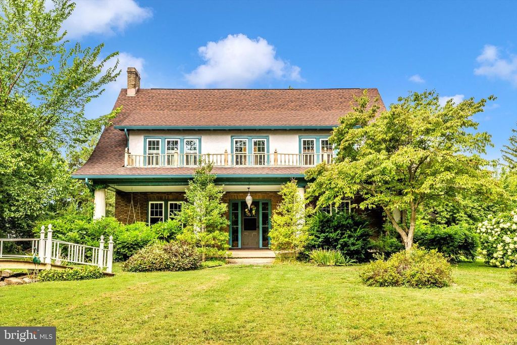 1853 FLOWING SPRINGS RD, Charles Town, WV 25414