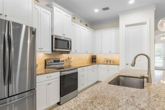 60 N LAKEWALK DRIVE, Palm Coast, FL 32137