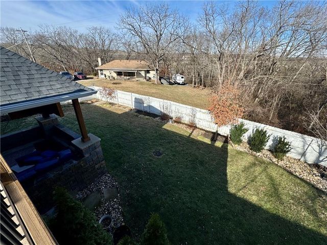 5948 Richmond Avenue, Kansas City, KS 66102