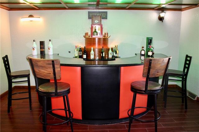 5948 Richmond Avenue, Kansas City, KS 66102