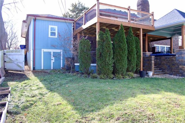 5948 Richmond Avenue, Kansas City, KS 66102