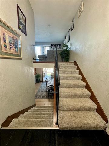 5948 Richmond Avenue, Kansas City, KS 66102