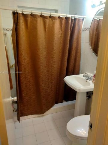 4990 E 1st Ave, Hialeah, FL 33013