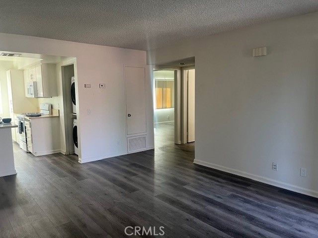 44220 San Pablo Avenue 4, Palm Desert, CA 92260