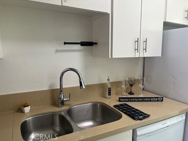 44220 San Pablo Avenue 4, Palm Desert, CA 92260