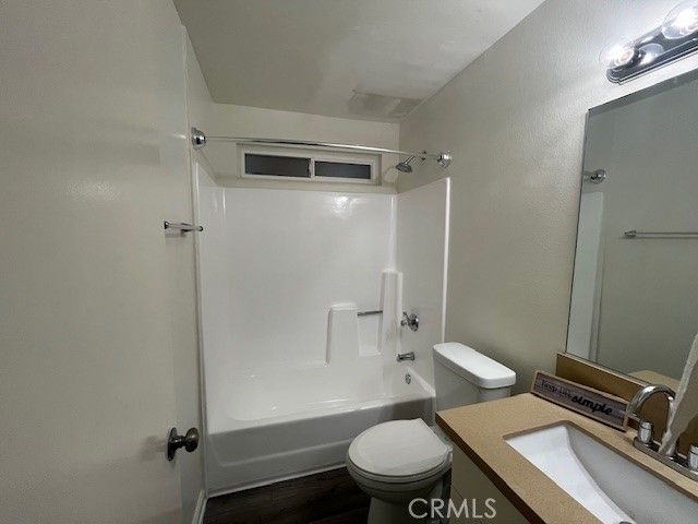 44220 San Pablo Avenue 4, Palm Desert, CA 92260