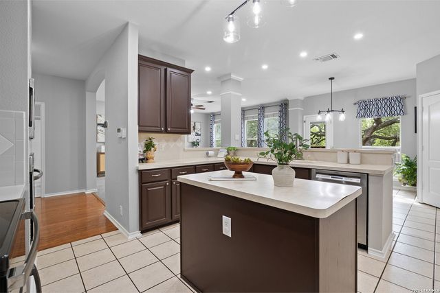 3414 WINDY RIDGE CT, San Antonio, TX 78259