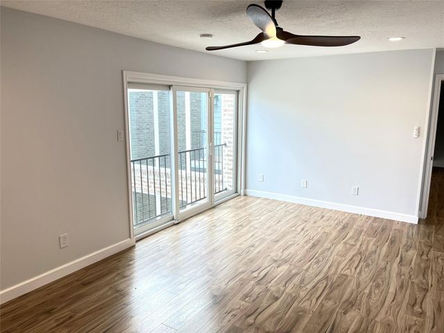 4006 Breakwood Drive, Houston, TX 77025