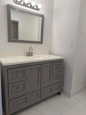 9719 N New River Canal Rd 308, Plantation, FL 33324