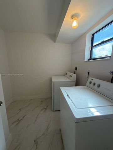 9719 N New River Canal Rd 308, Plantation, FL 33324