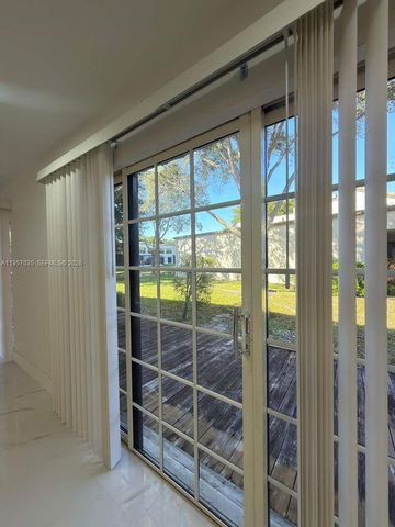 9719 N New River Canal Rd 308, Plantation, FL 33324