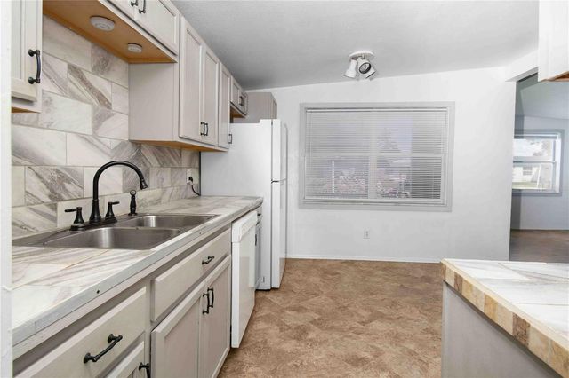 6382 81ST AVENUE N, Pinellas Park, FL 33781