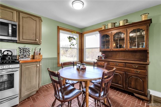 5872 Genesee Road, Concord, NY 14141