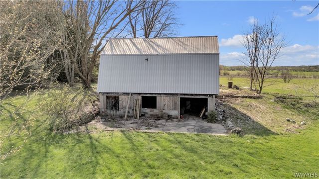 5872 Genesee Road, Concord, NY 14141