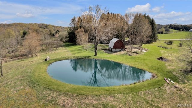 5872 Genesee Road, Concord, NY 14141