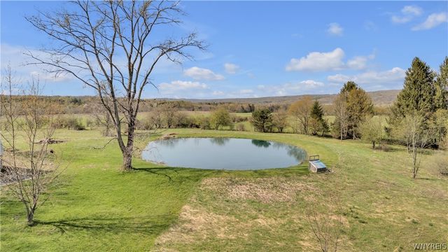 5872 Genesee Road, Concord, NY 14141