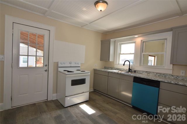 500 Gann Street 51-56, Lowell, NC 28098