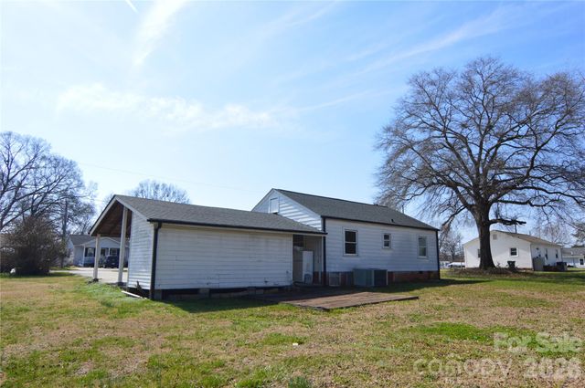 500 Gann Street 51-56, Lowell, NC 28098