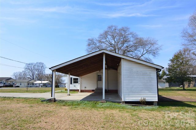 500 Gann Street 51-56, Lowell, NC 28098