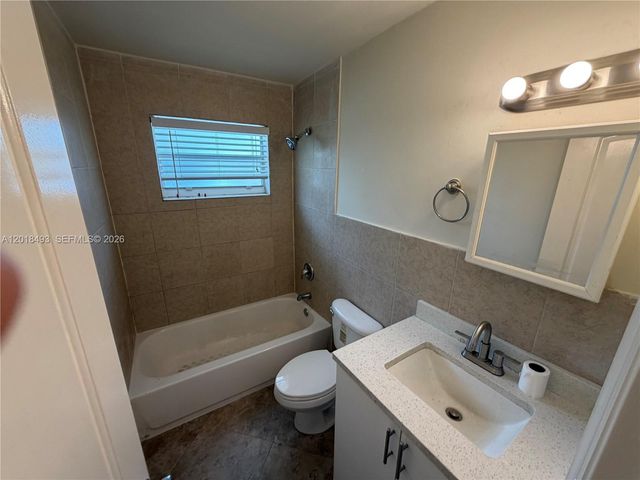 808 SW 30th ST Rear, Fort Lauderdale, FL 33315