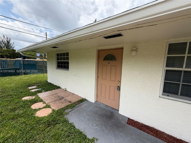 808 SW 30th ST Rear, Fort Lauderdale, FL 33315