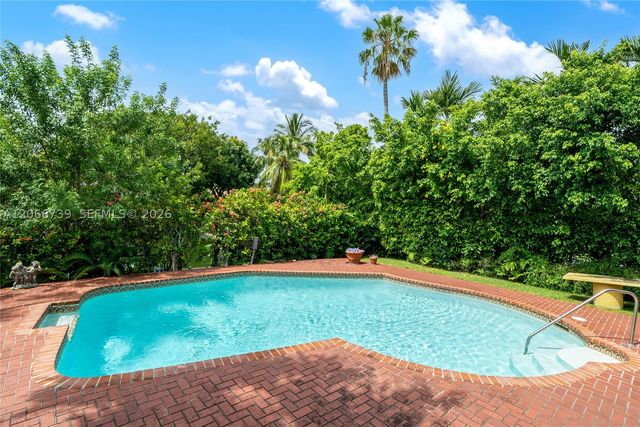 1860 Cleveland Rd, Miami Beach, FL 33141