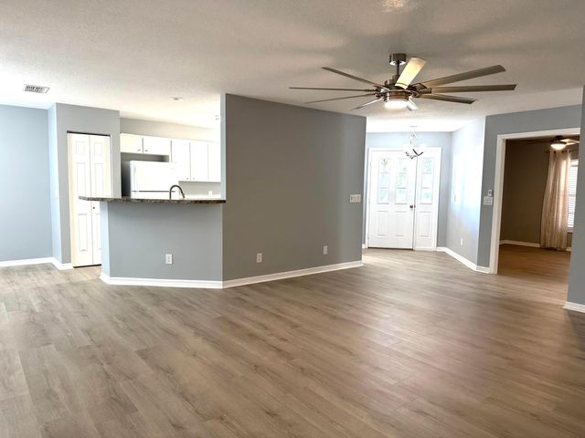9706 SW 92nd Place Road, Ocala, FL 34481