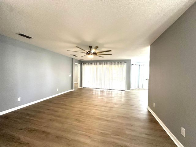 9706 SW 92nd Place Road, Ocala, FL 34481