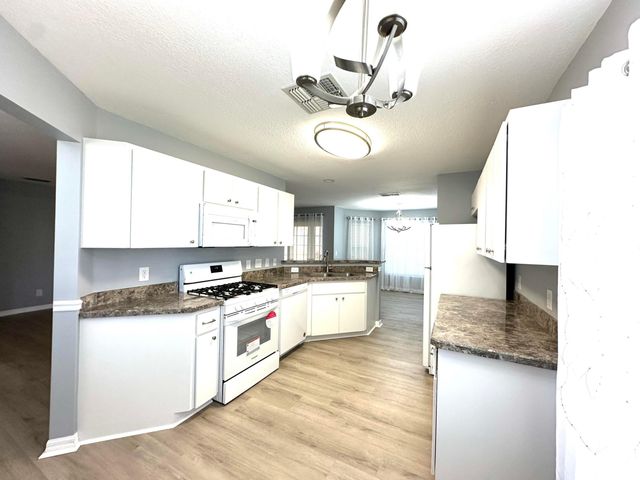 9706 SW 92nd Place Road, Ocala, FL 34481