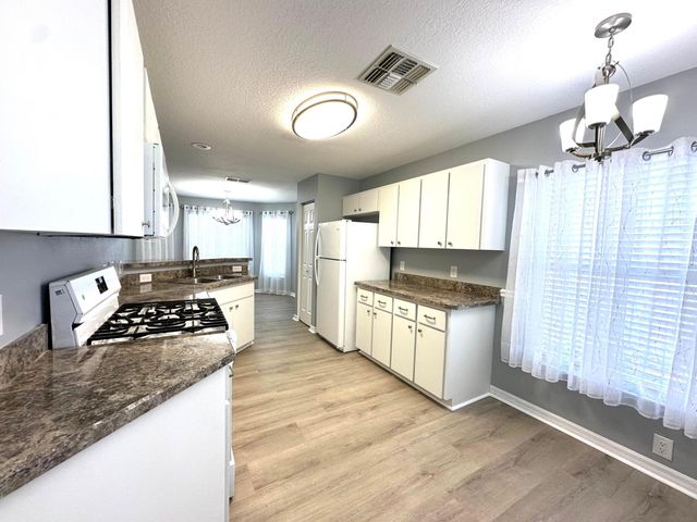 9706 SW 92nd Place Road, Ocala, FL 34481