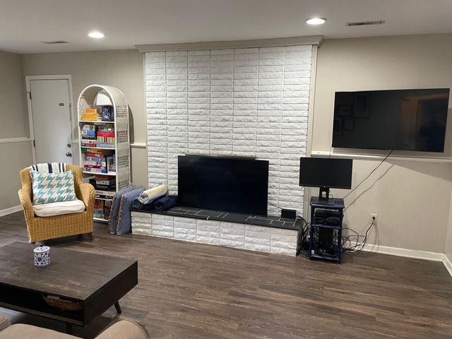 3533 Frederick Drive, Ann Arbor, MI 48105