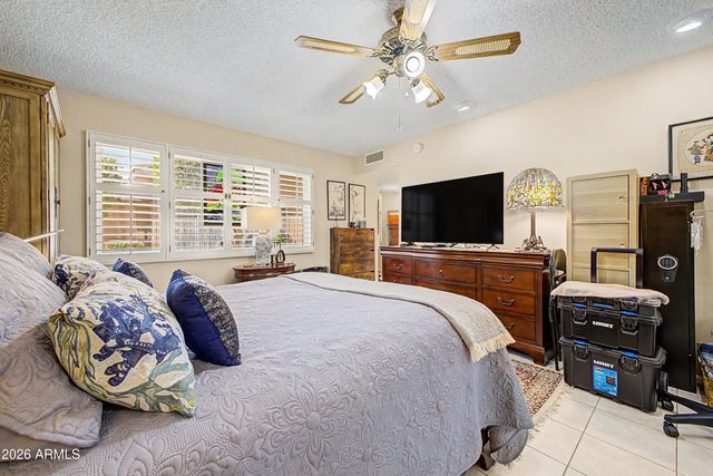 10802 W THUNDERBIRD Boulevard, Sun City, AZ 85351