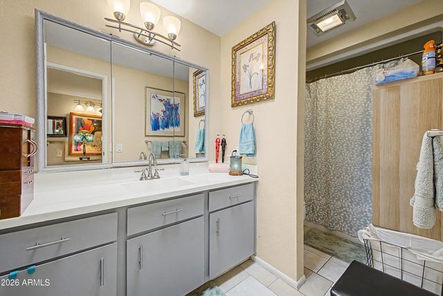 10802 W THUNDERBIRD Boulevard, Sun City, AZ 85351